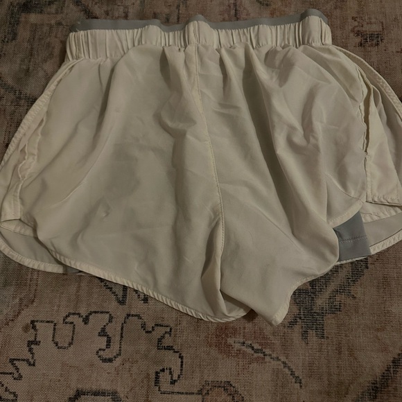 Nike shorts - Picture 2 of 5